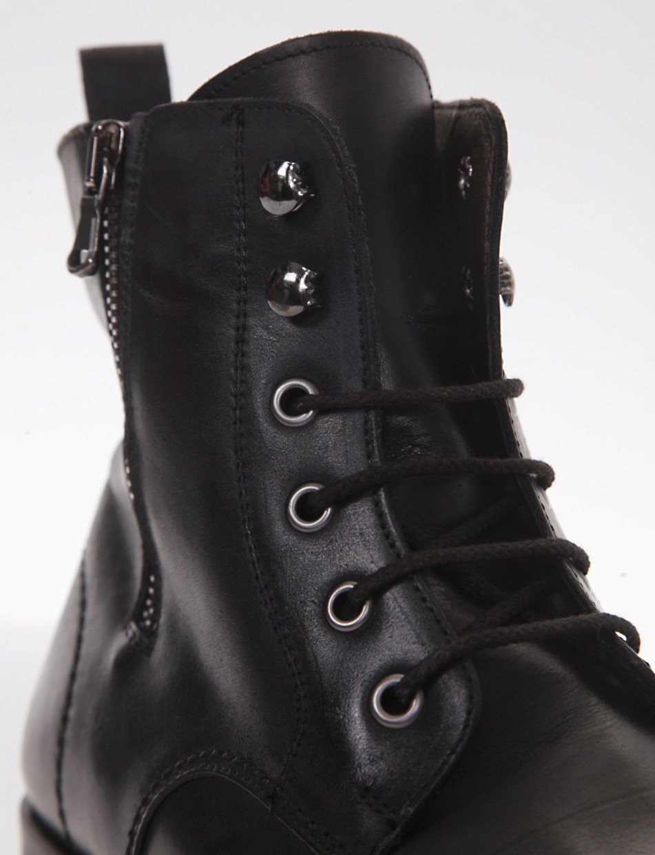 Combat boots heel 2 cm black leather