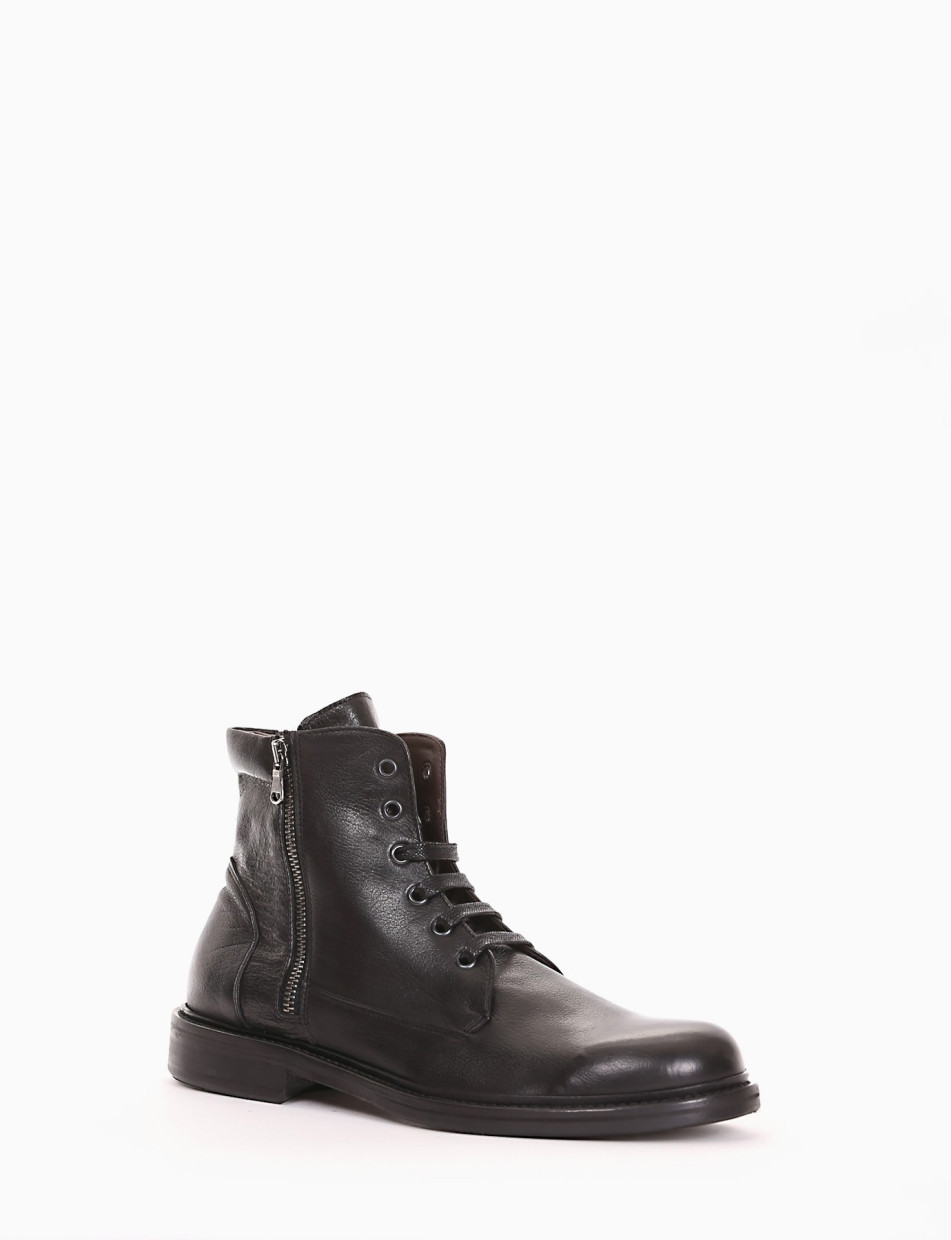 Combat boots heel 2 cm black leather