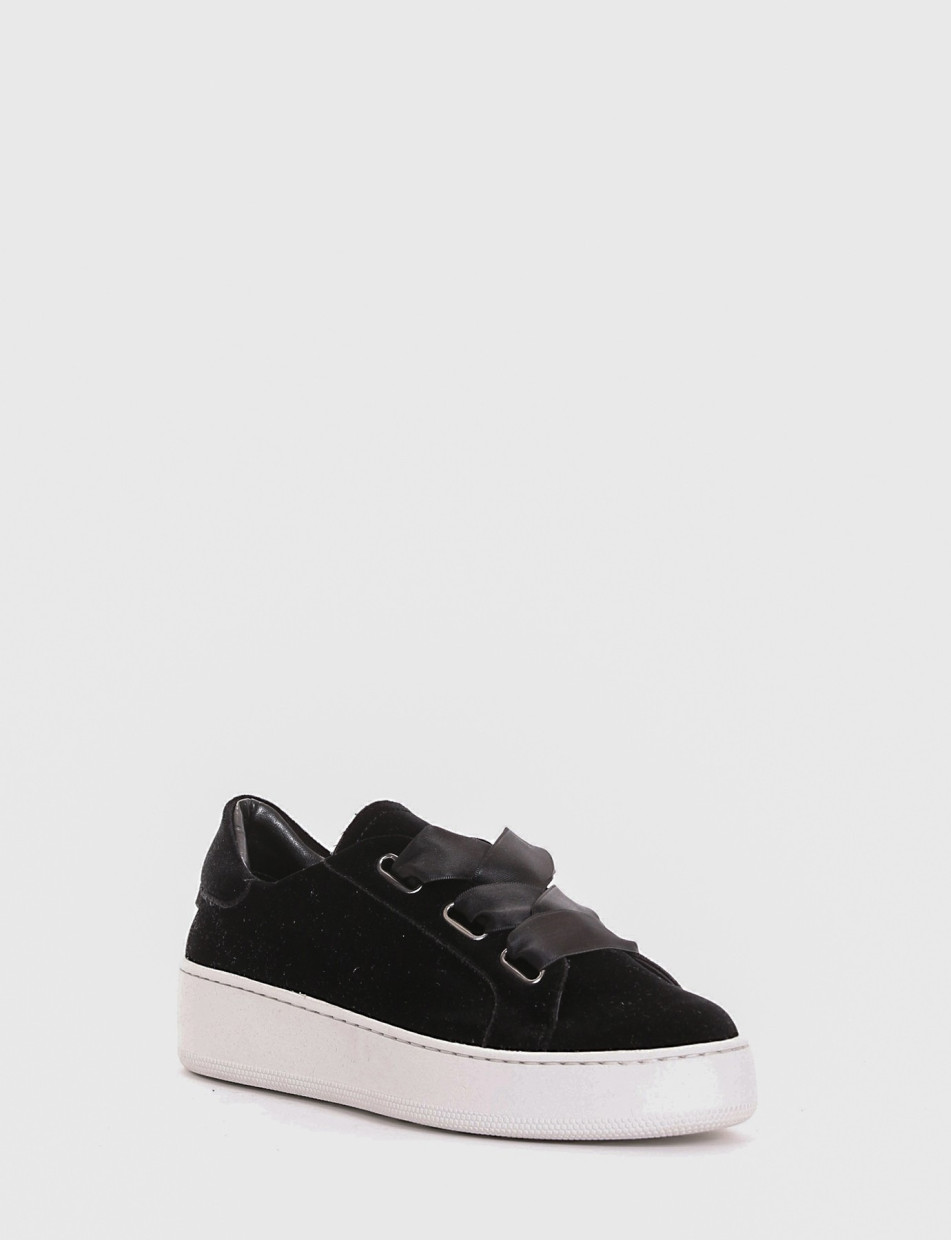 Sneakers black velvet