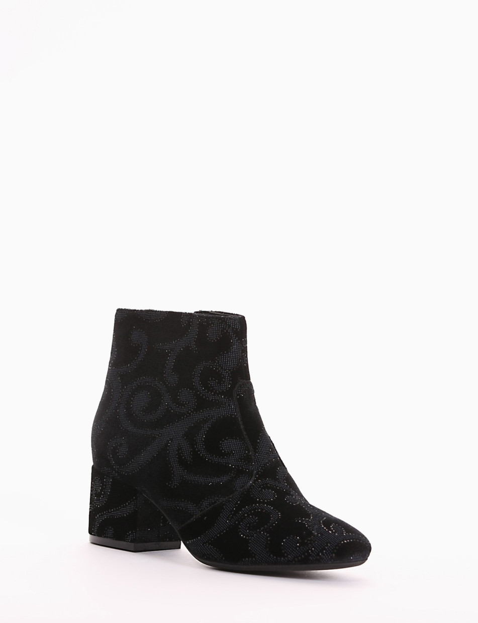 High heel ankle boots heel 5 cm black velvet