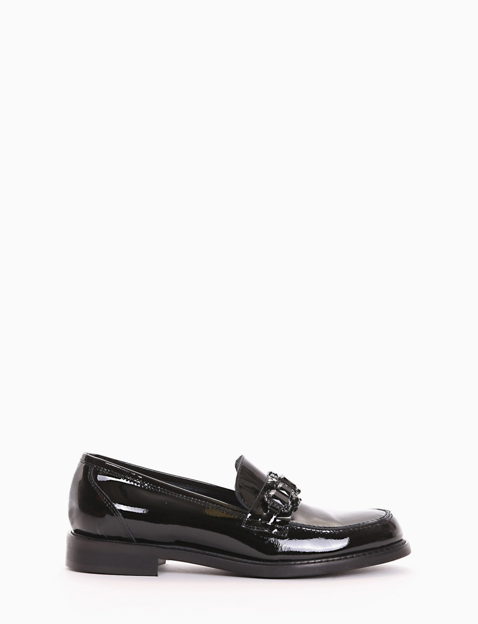 Loafers heel 2 cm black varnish