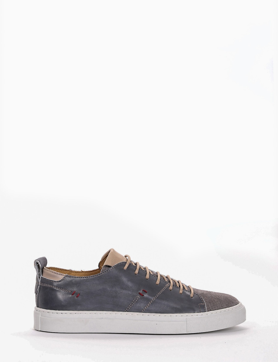 Sneakers grey chamois