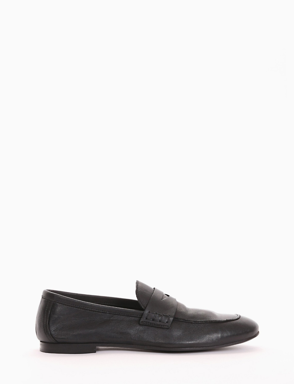 Mocassino tacco 2 cm nero pelle