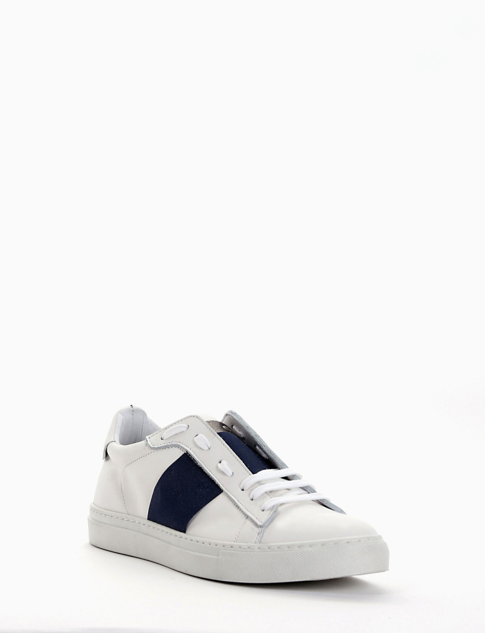 Sneakers white leather