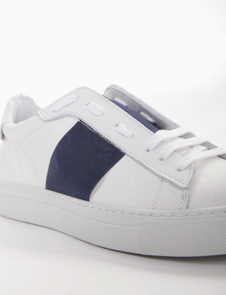 Sneakers white leather