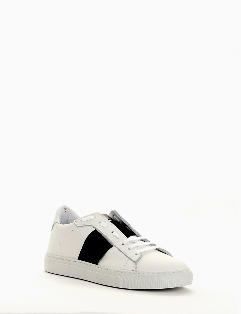 Sneakers white leather