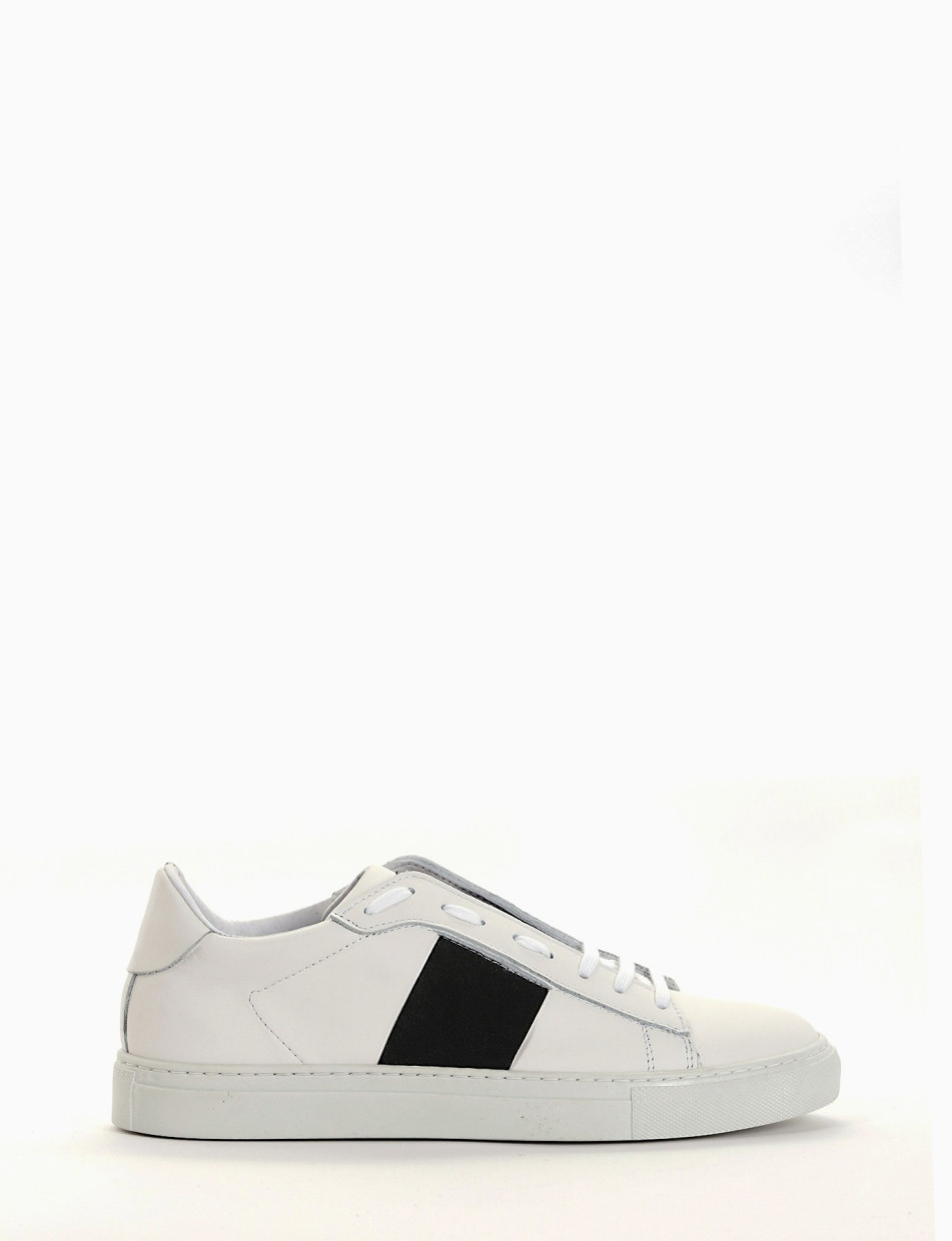 Sneakers white leather