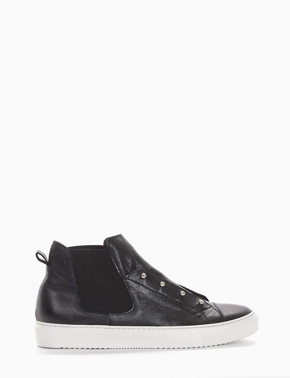 Sneakers black leather