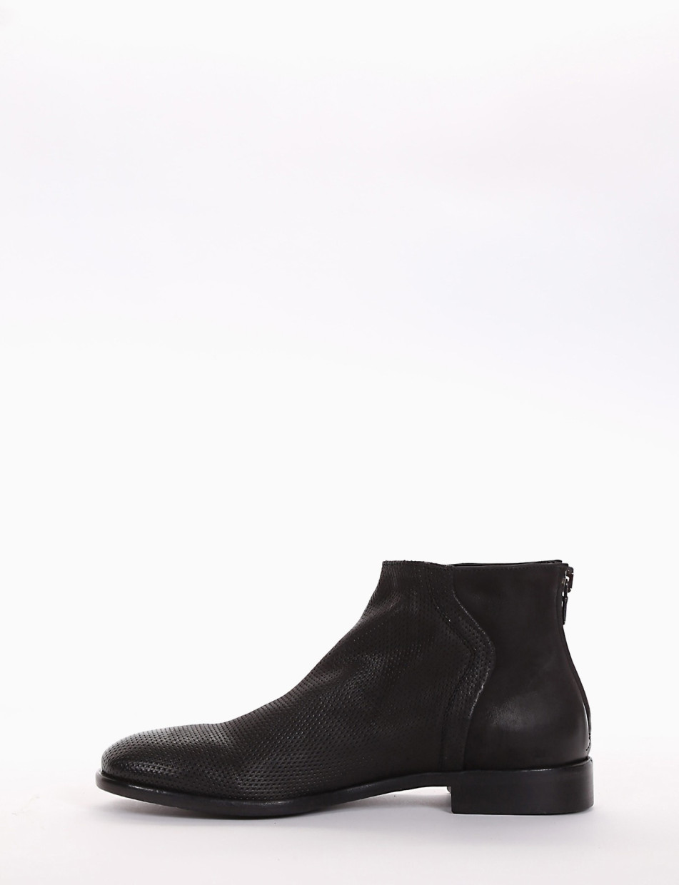 Ankle boots heel 2 cm black leather