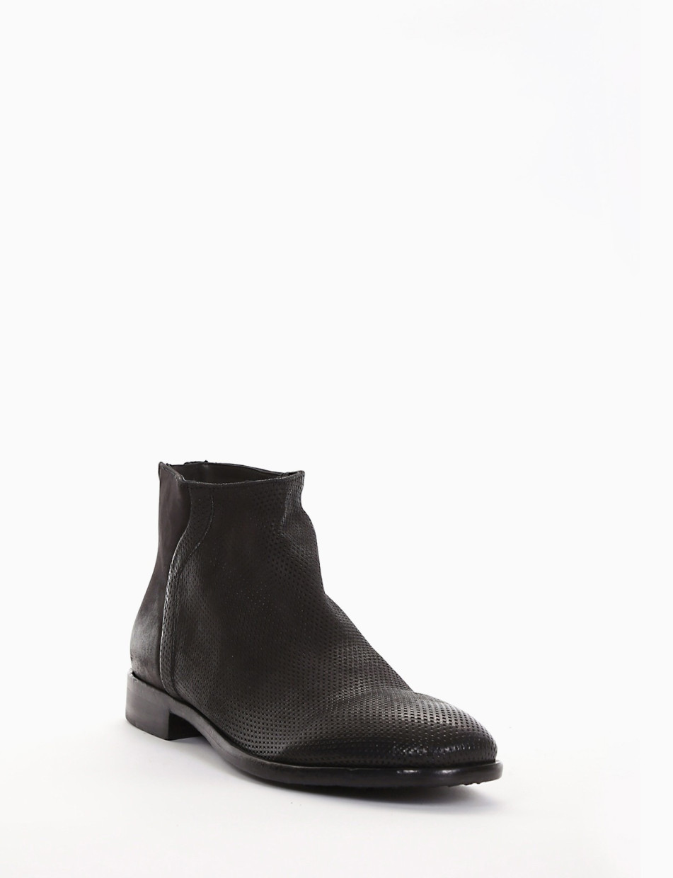 Ankle boots heel 2 cm black leather