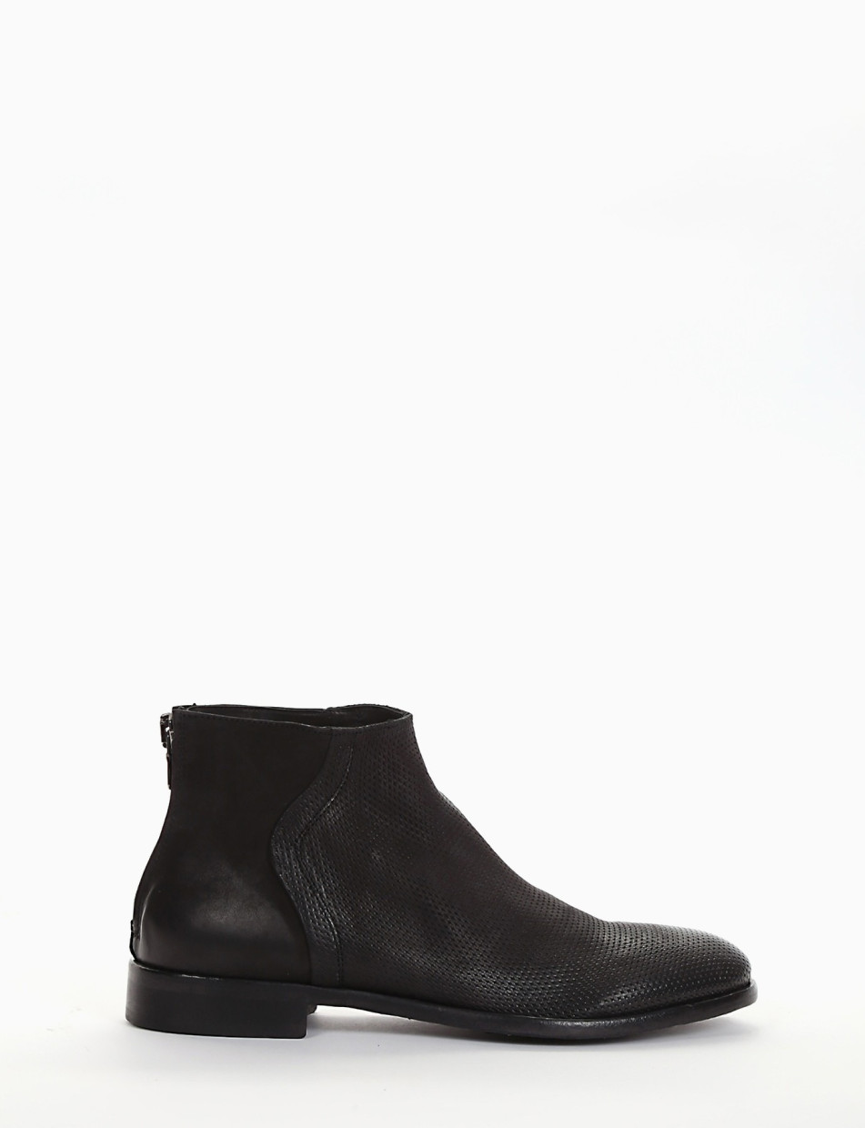 Ankle boots heel 2 cm black leather