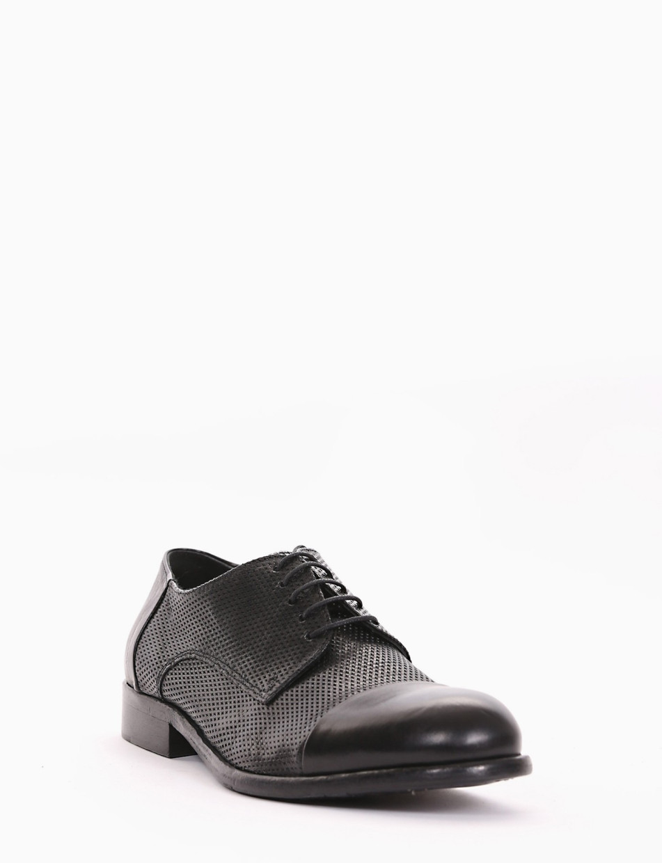 Lace-up shoes heel 2 cm black leather