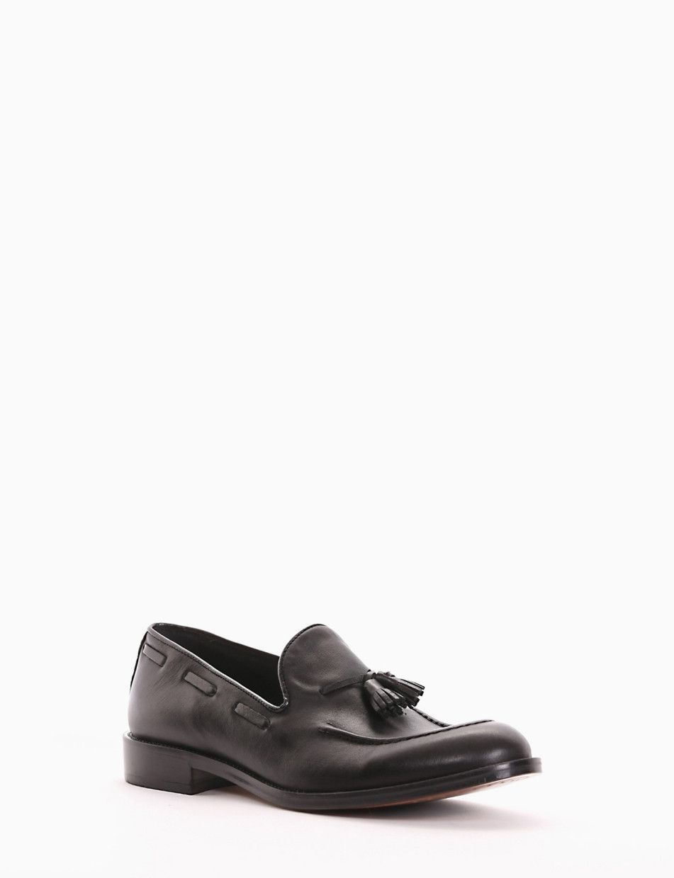 Loafers heel 2 cm black leather