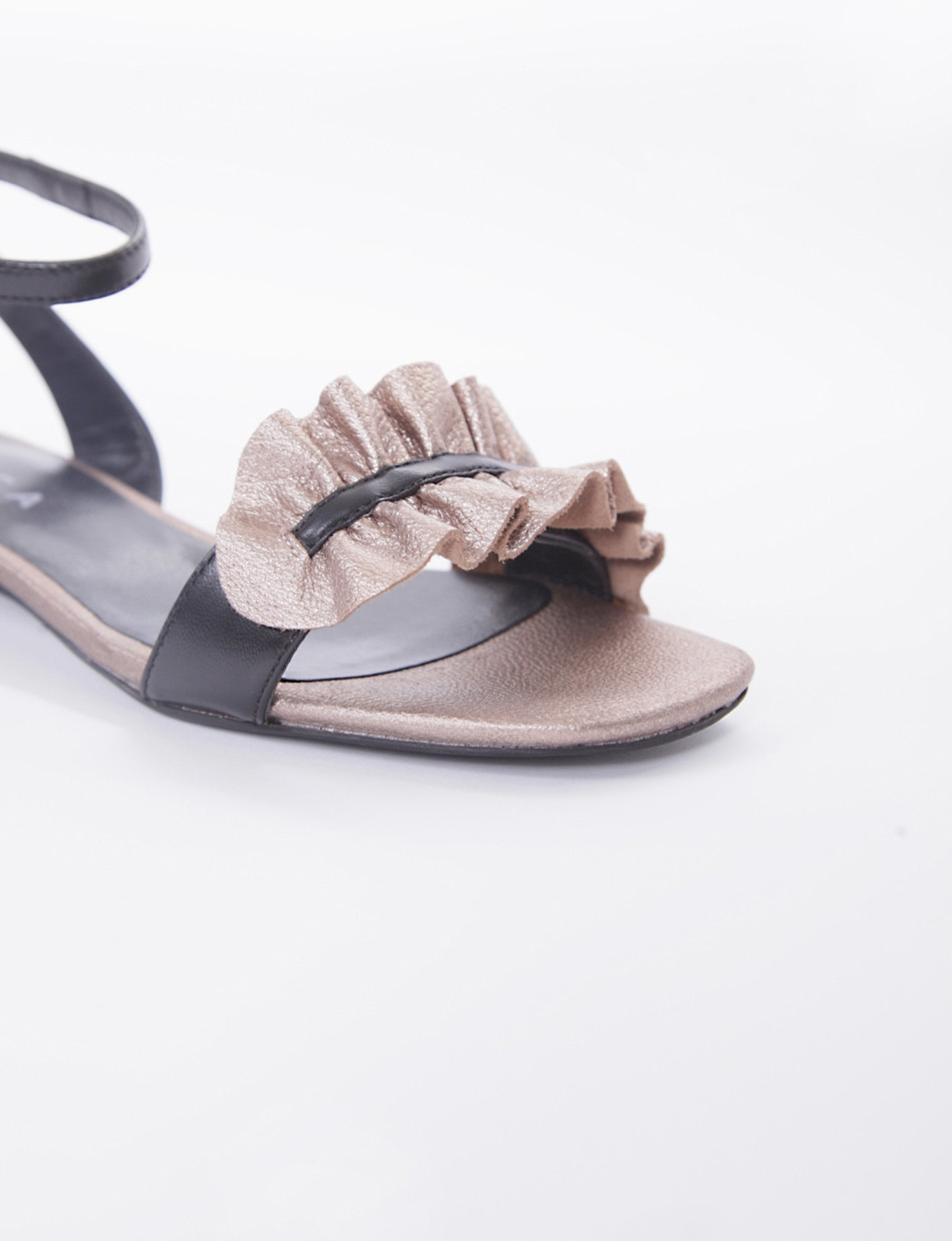 Low heel sandals heel 3 cm copper laminated