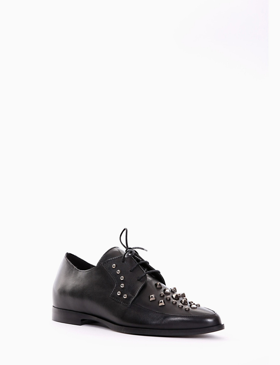 Lace-up shoes black leather