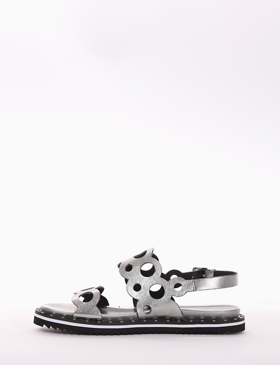 Wedge heels heel 2 cm silver laminated