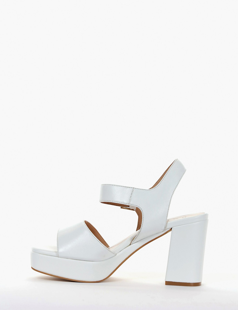 High heel sandals heel 9 cm white leather