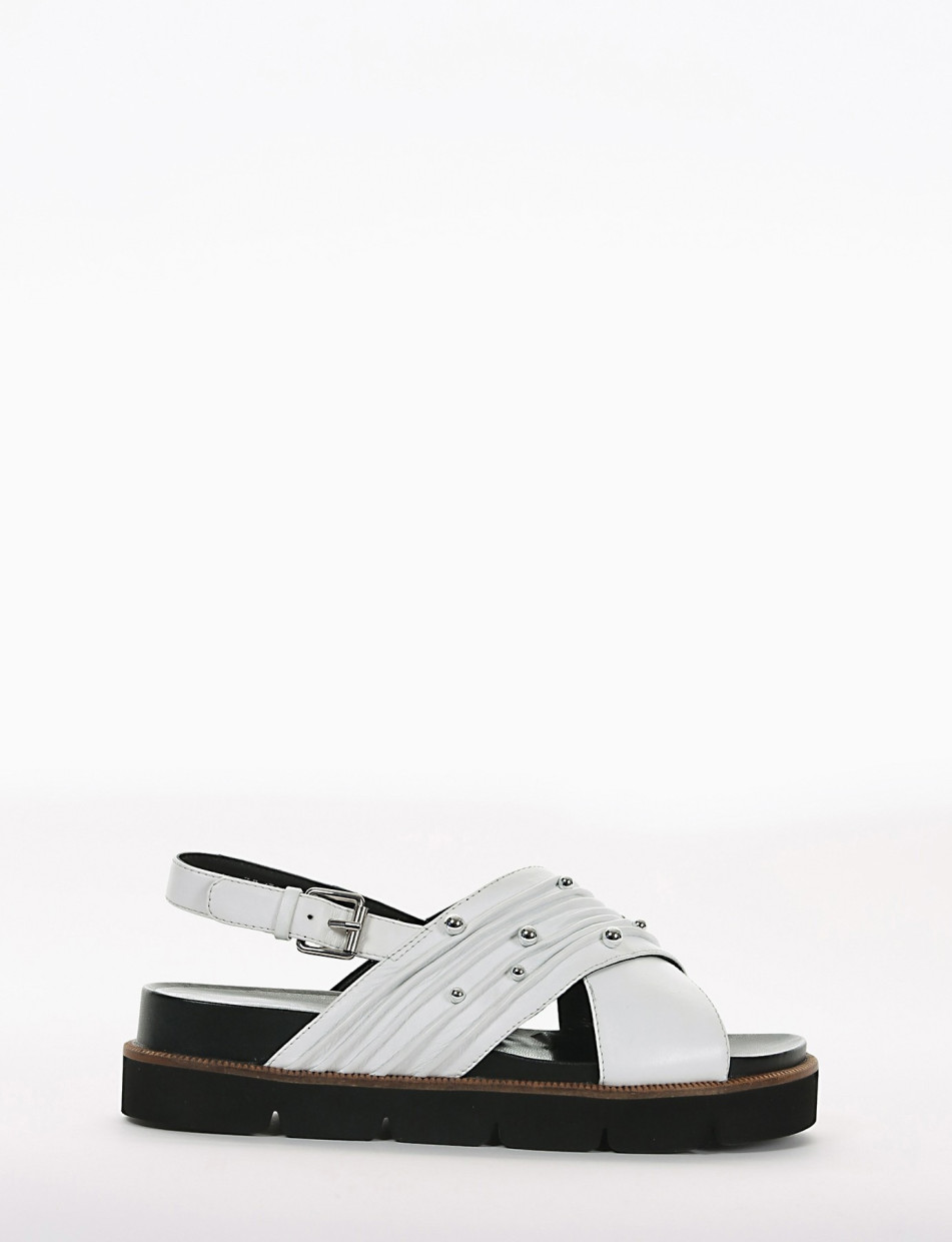 Low heel sandals heel 3 cm white leather