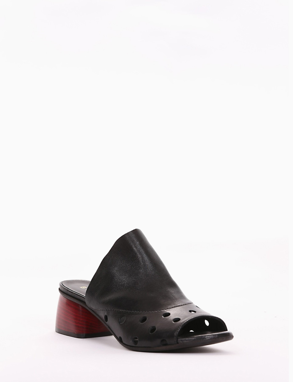 Sabot heel 5 cm black leather