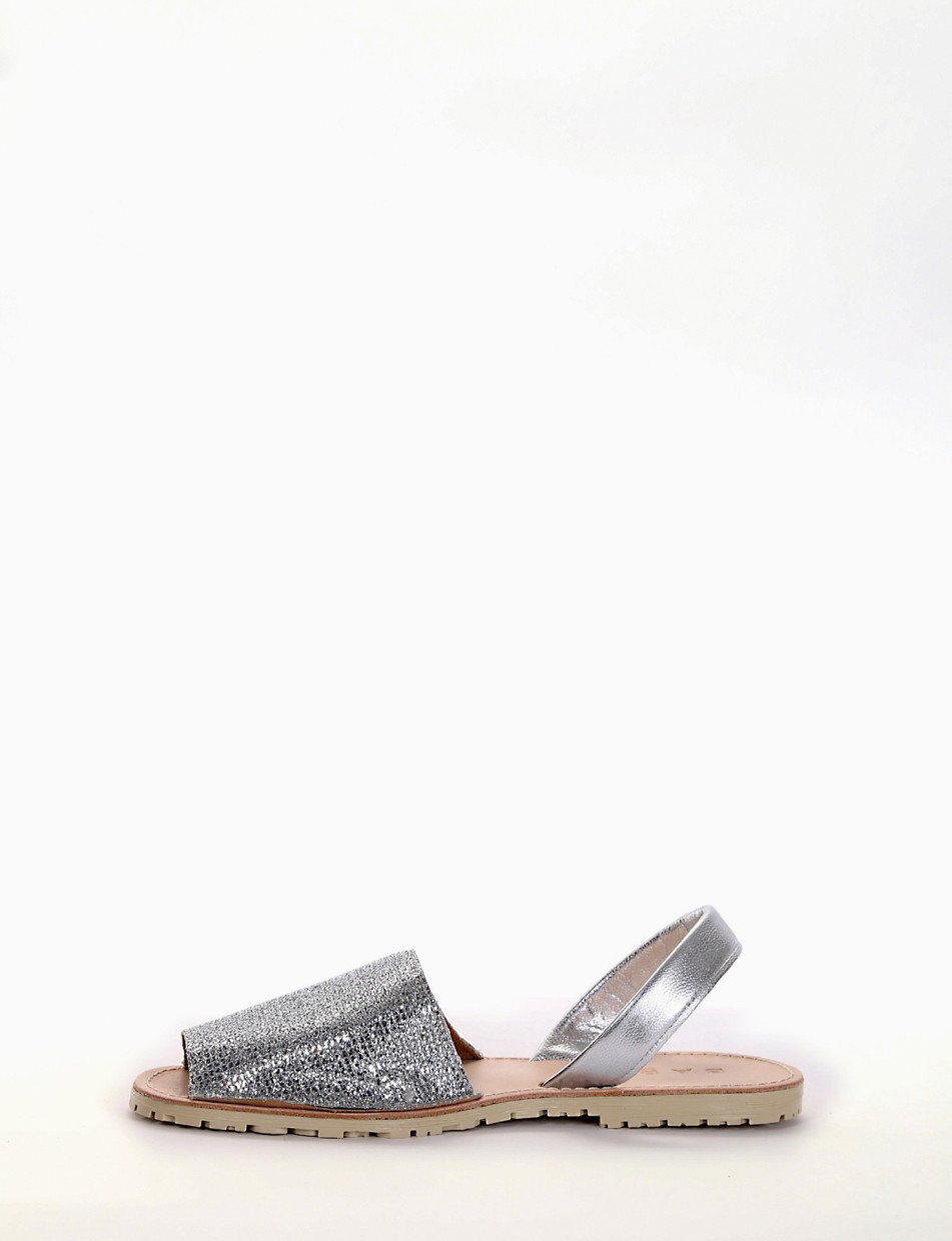 Sandalo basso modello minorchina con fondo in gomma e soletto in vera pelle acciaio