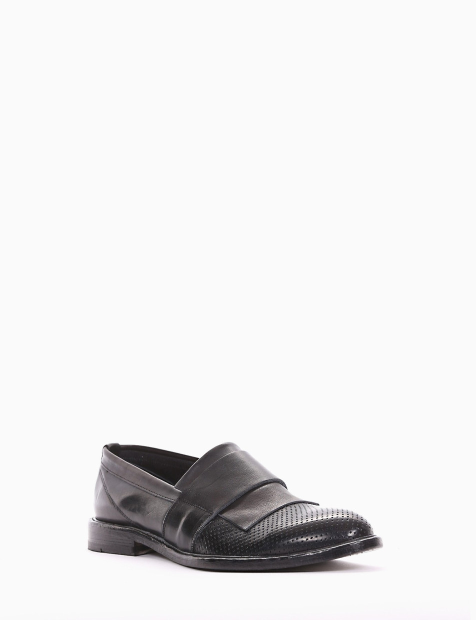 Loafers heel 2 cm black leather