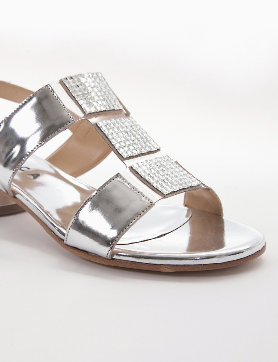 Low heel sandals heel 3 cm silver python