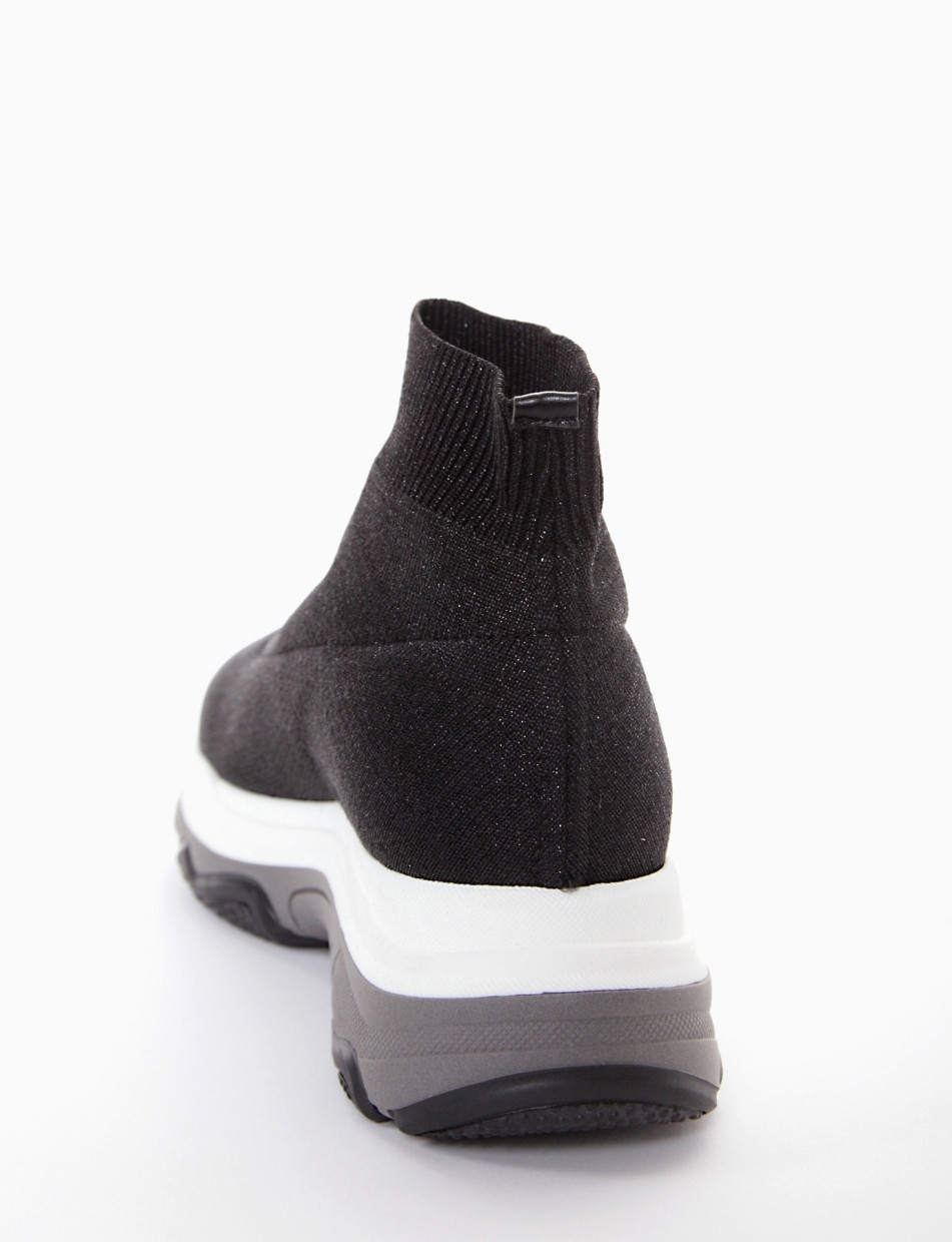 Sneakers black elastic