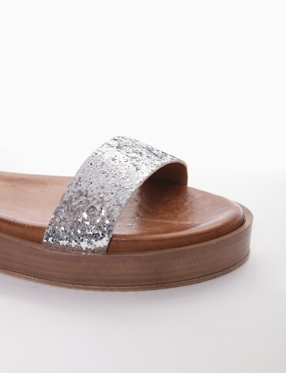 Wedge heels heel 3 cm silver glitter