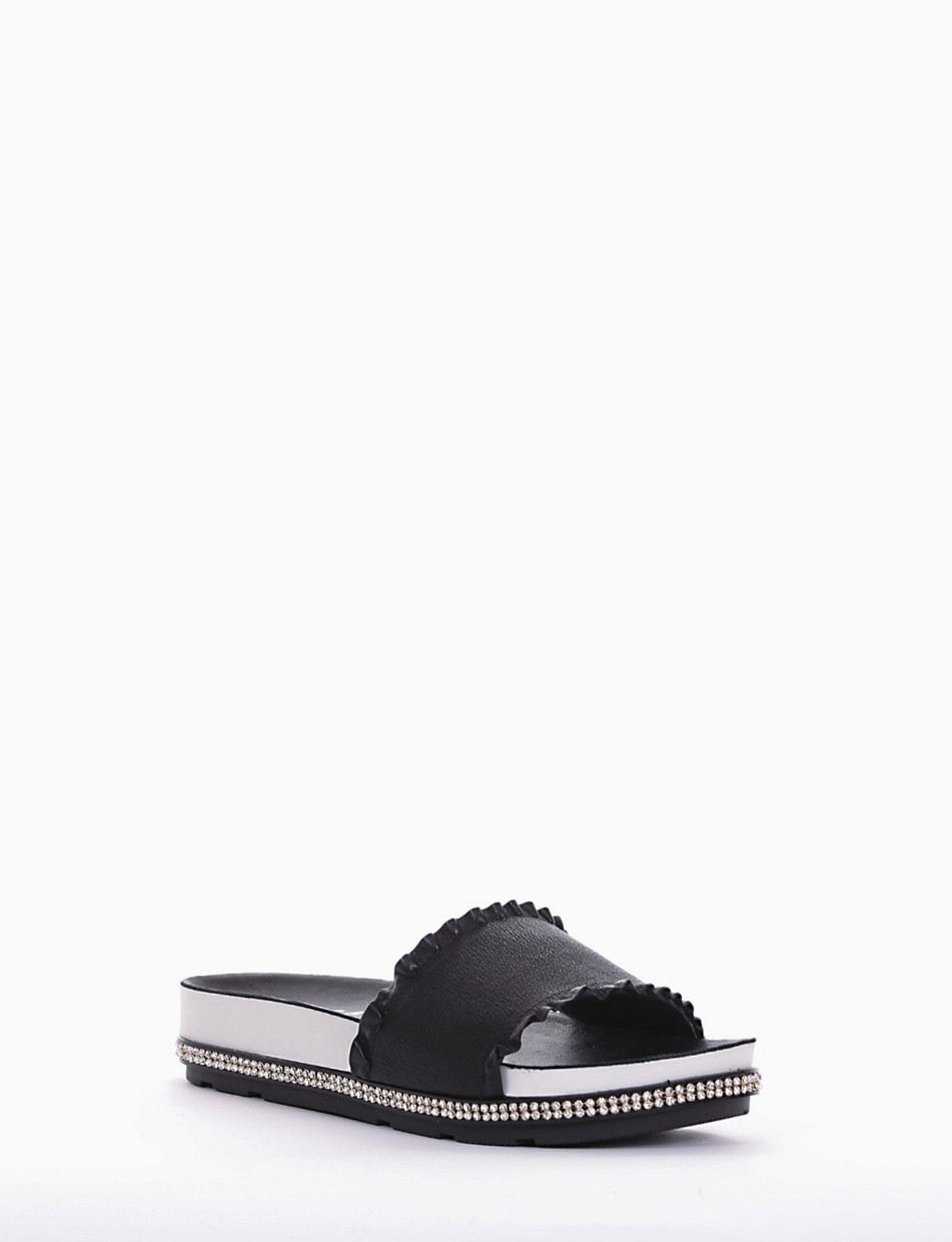 Slippers heel 2 cm black leather