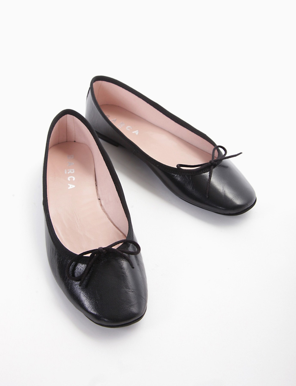 Flat shoes heel 1 cm black leather