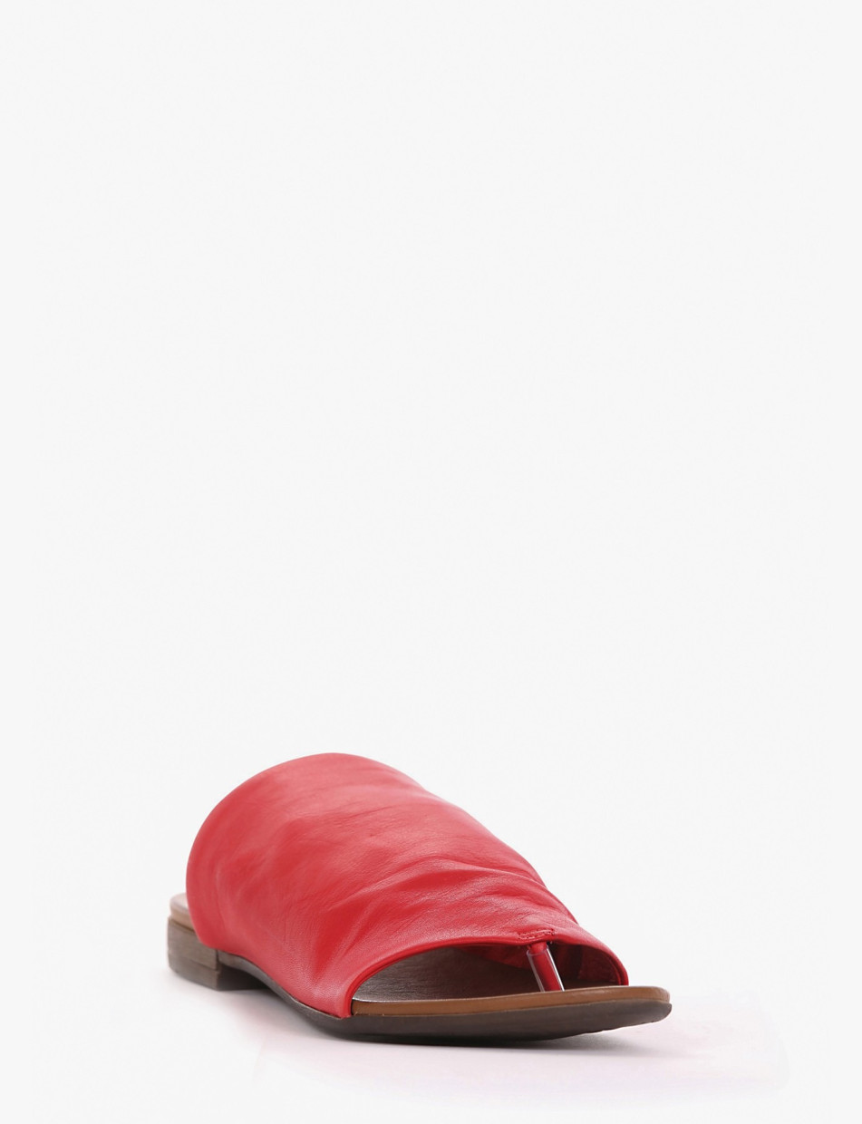 Low heel sandals heel 1 cm red leather