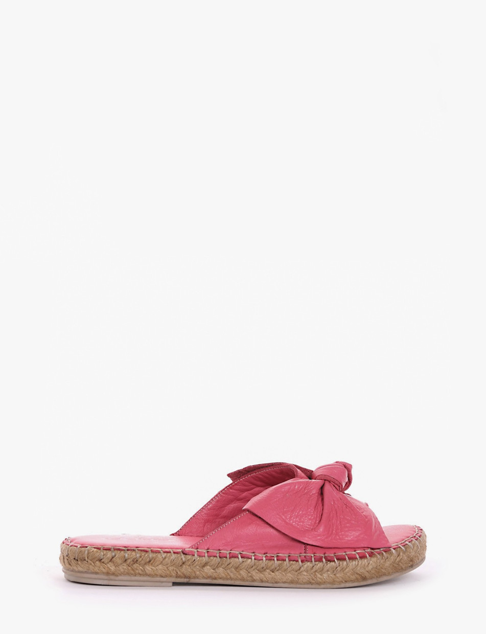 Slippers pink leather