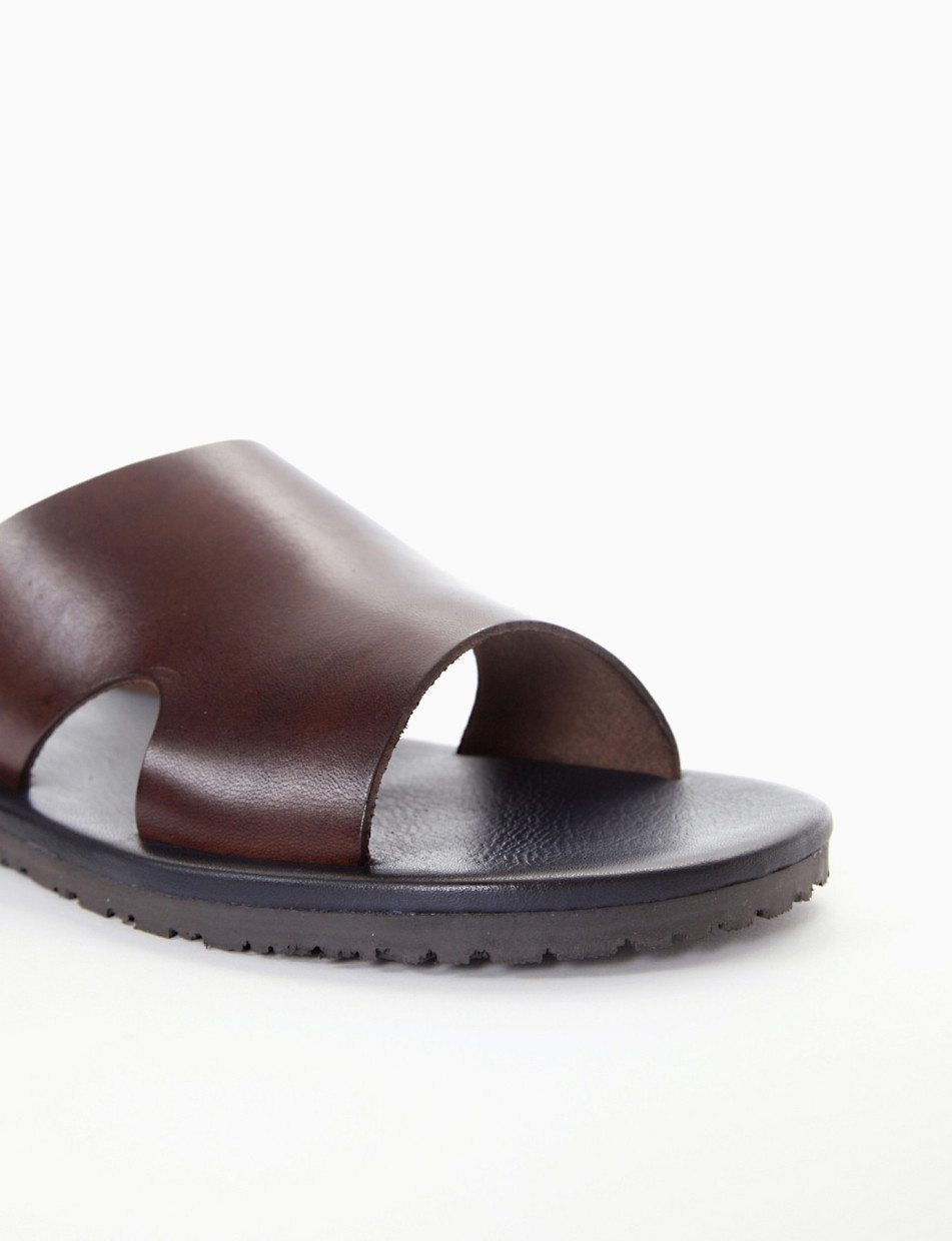 Sandals dark brown leather