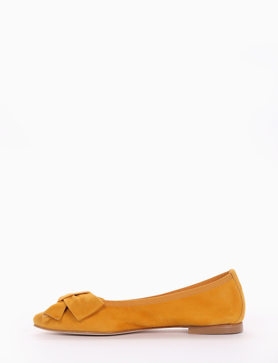 Flat shoes heel 1 cm yellow chamois
