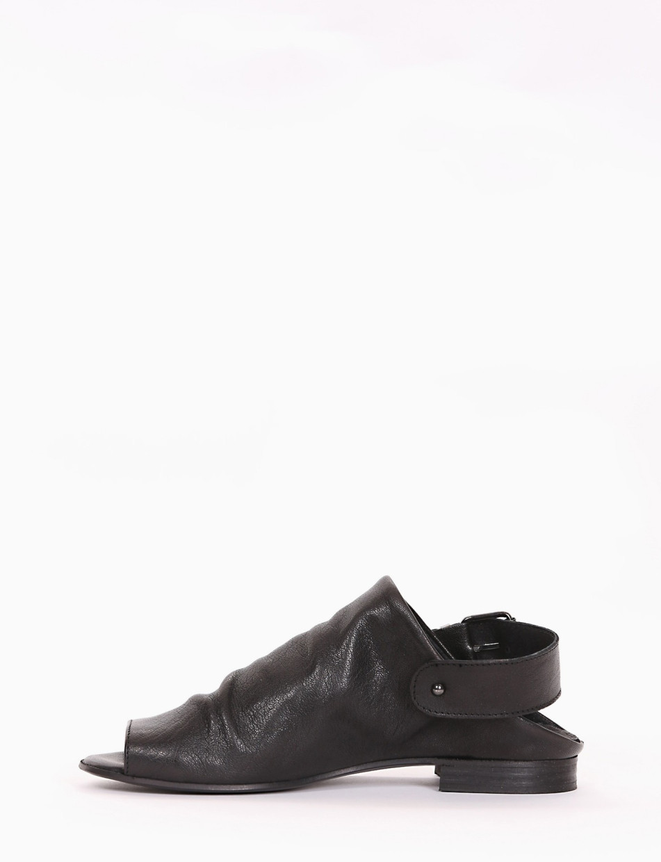 Sabot heel 2 cm black leather