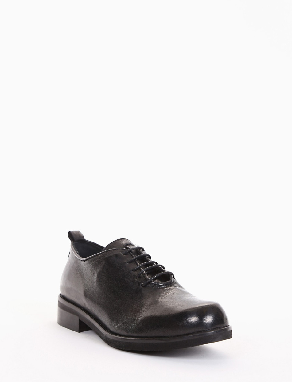 Lace-up shoes heel 2 cm black leather