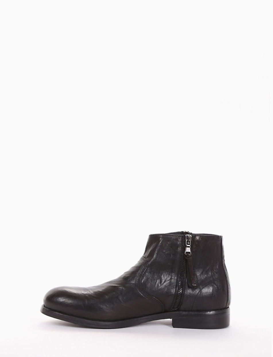 Ankle boots heel 2 cm black leather