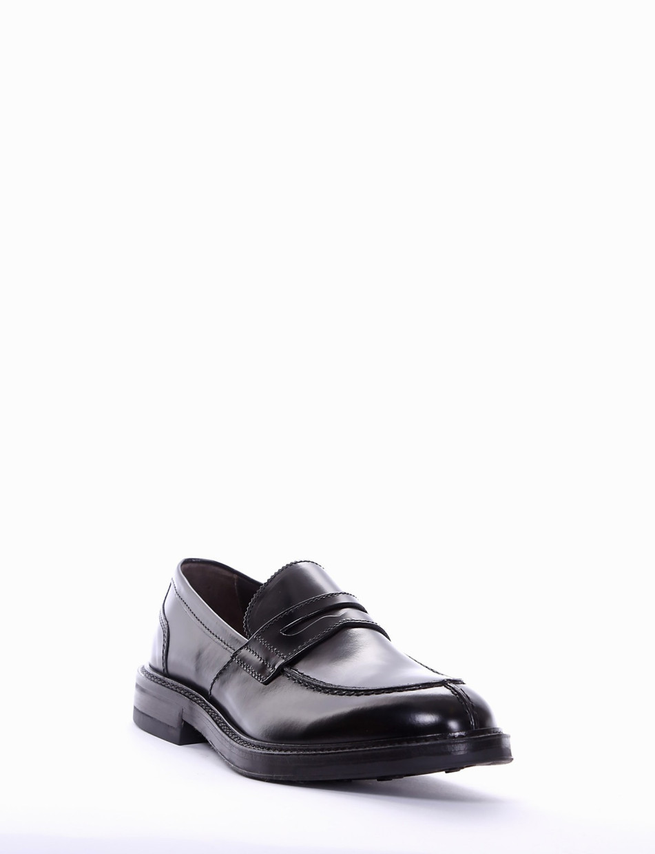 Loafers heel 2 cm black leather