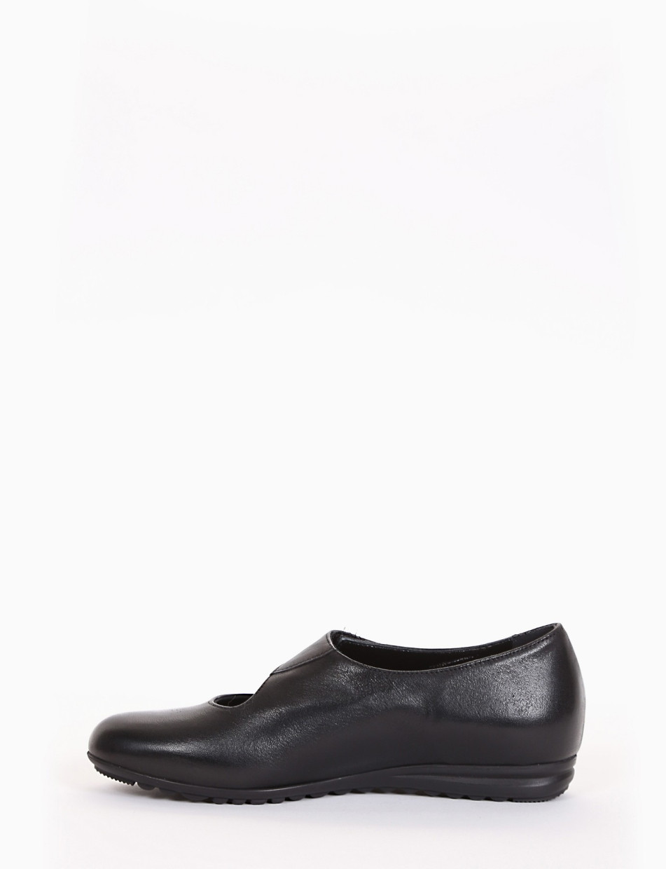 Flat shoes black leather