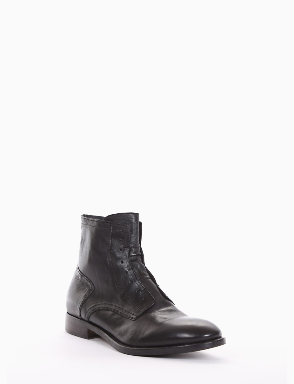 Ankle boots heel 2 cm black leather