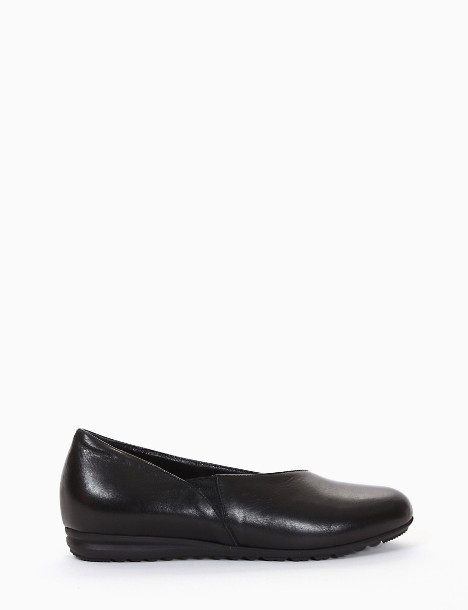 Flat shoes black leather