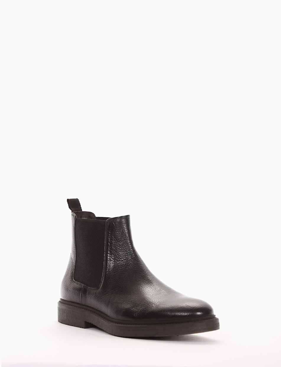 Ankle boots heel 2 cm black leather