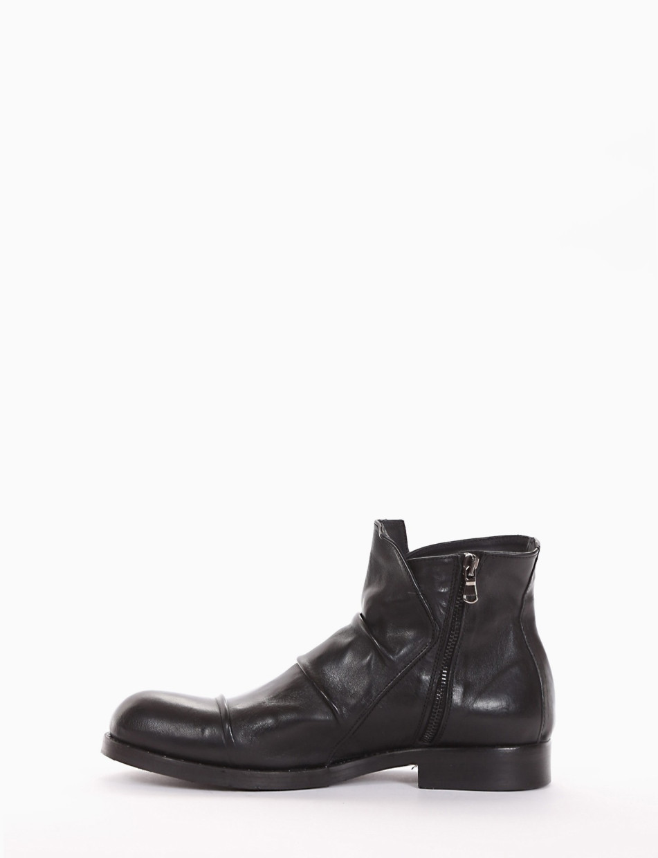 Ankle boots heel 2 cm black leather