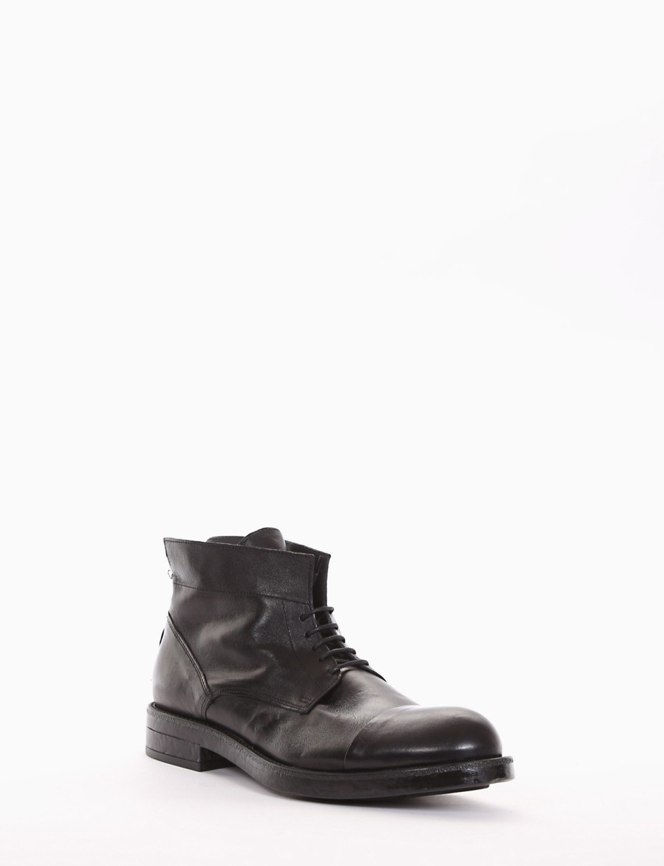 Combat boots heel 2 cm black leather