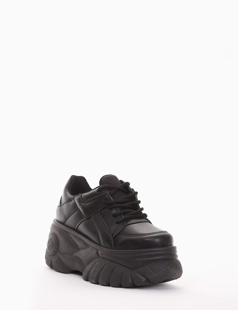 Sneakers black leather