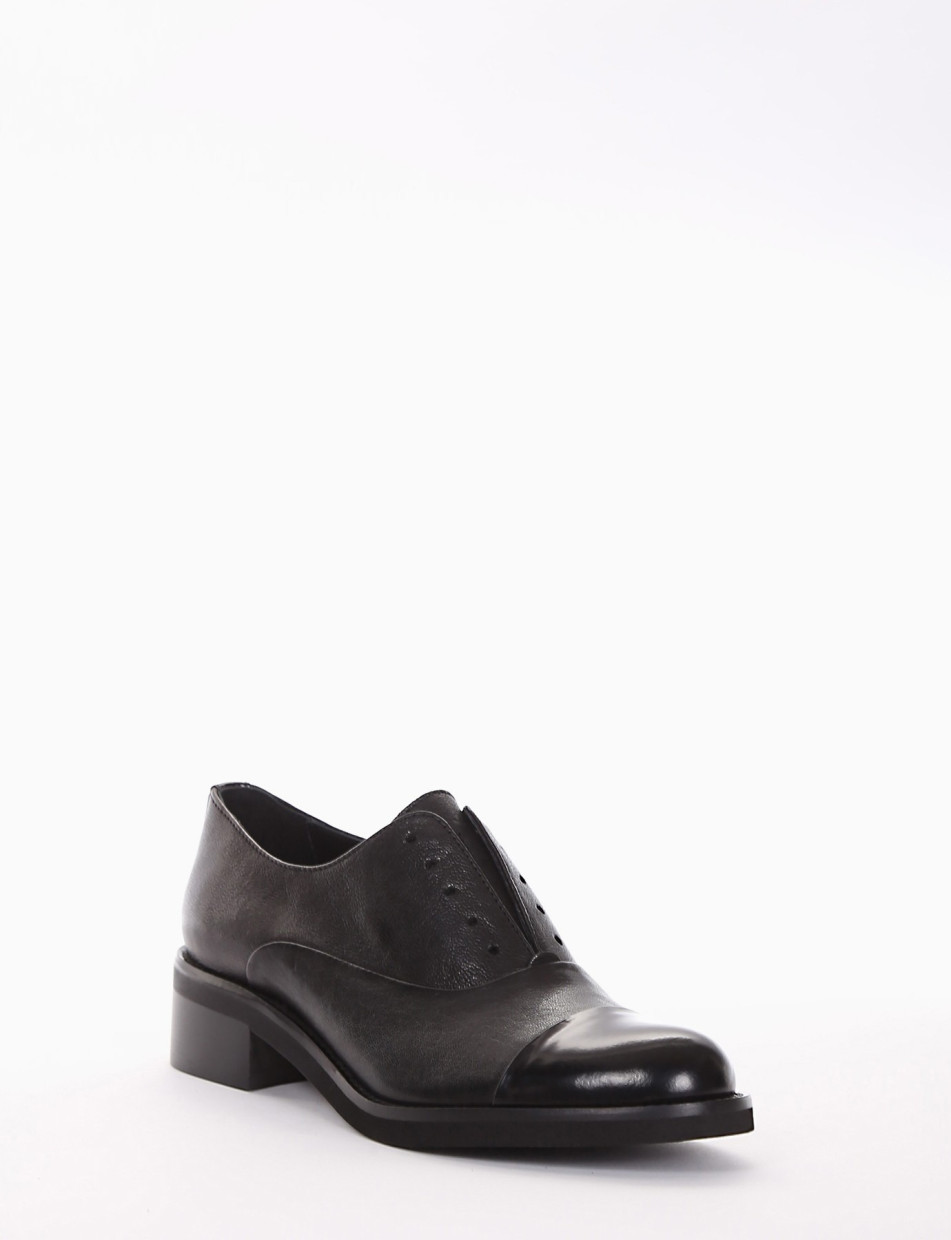 Lace-up shoes heel 3 cm black leather