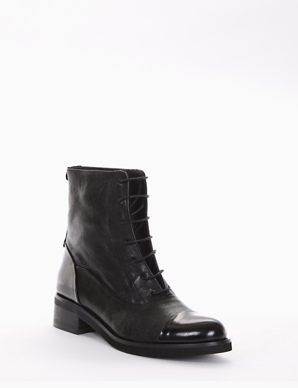 Combat boots heel 3 cm black leather