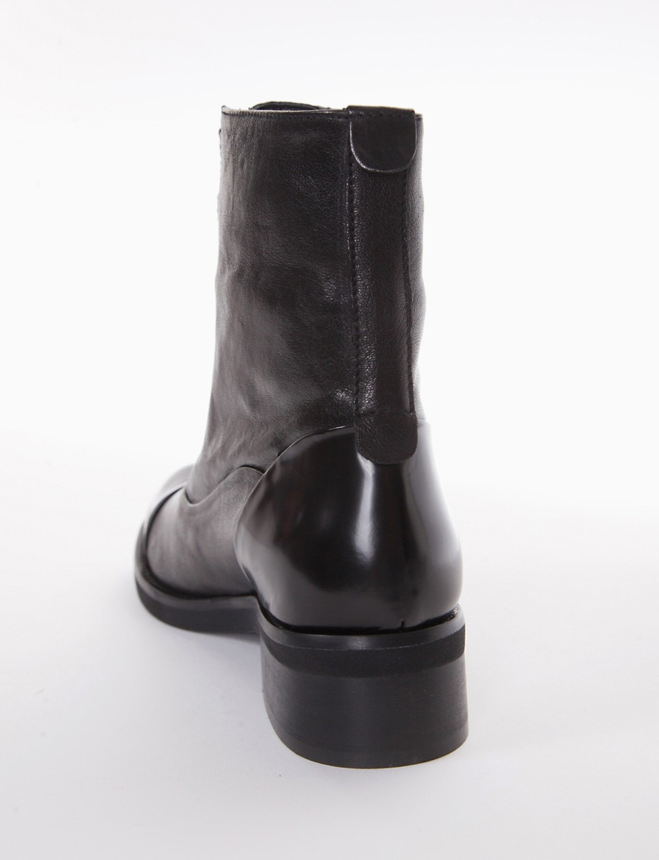 Combat boots heel 3 cm black leather