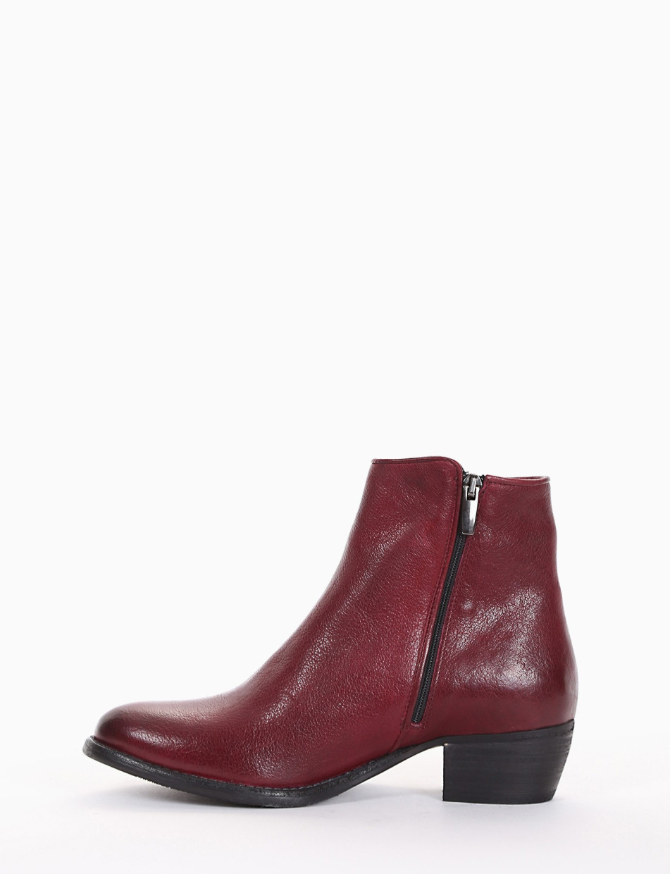 Low heel ankle boots heel 3 cm red leather