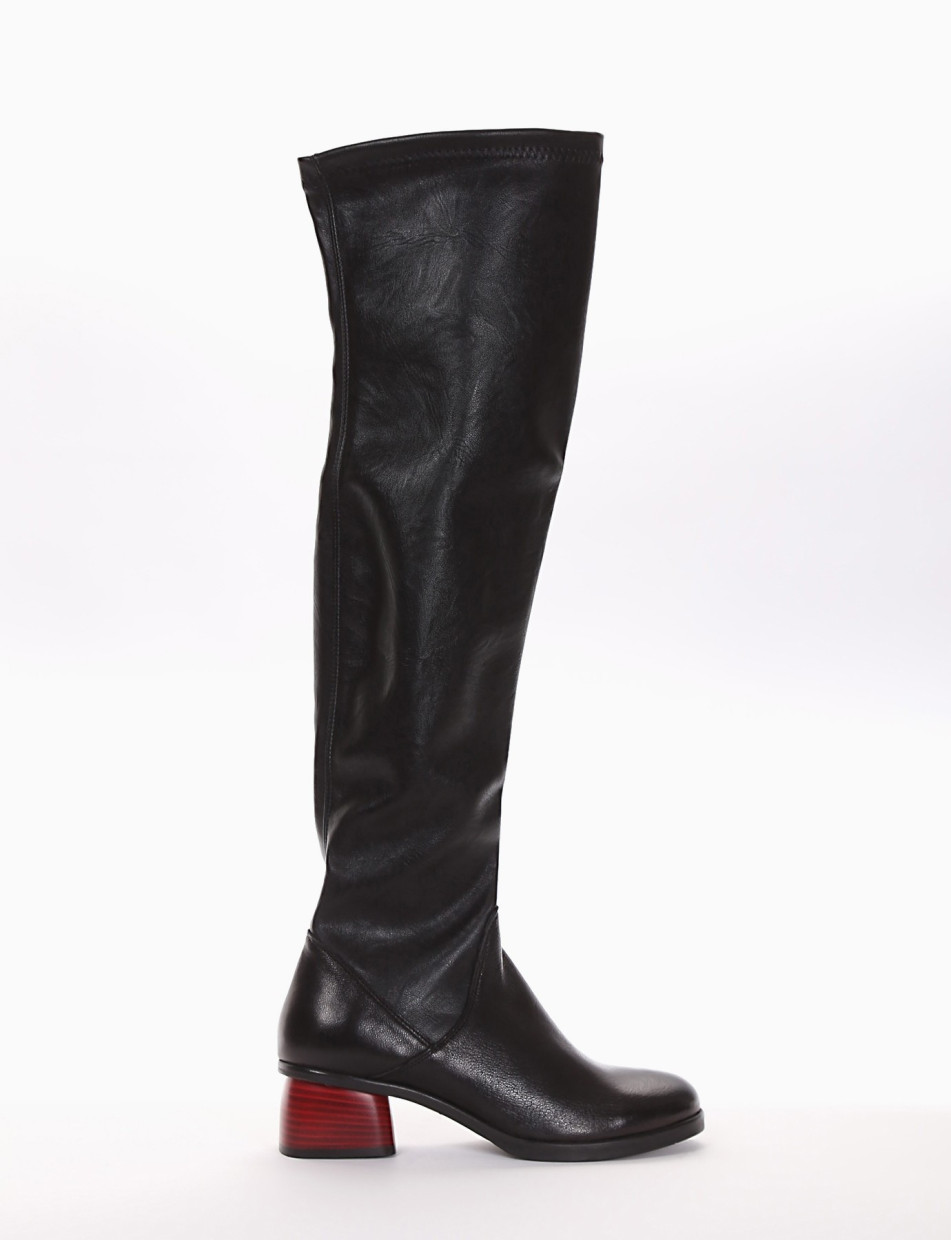 Low heel boots heel 4 cm black leather